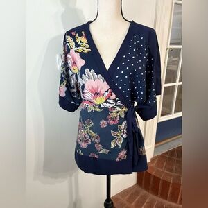 Avenue Floral and Polka Dot wrap Top Size Small